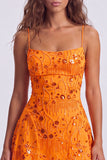 Lantejoulas vermelhas linha A Renda nas costas Tiras finas Vestido curto dos anos 80