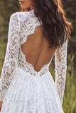 Vestido de noiva longo em renda em linha A, decote em V, com mangas compridas