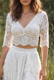 Vestido de noiva longo de renda em renda, decote em V, manga meia, com fenda
