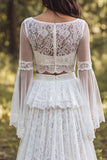 Vestido de noiva longo decote A-Line com decote de bato e folhos em marfim, com fenda