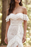 Vestido de Noiva Longo em Renda de Marfim Ombro Descoberto com Fenda de Folhos