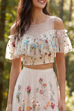 Vestido de noiva longo de 2 peças em linha A com decote floral e fenda