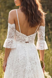 Vestido de noiva em renda longa com alças finas em linha A em marfim