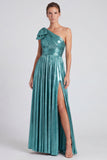 Vestido formal longo com laço metálico dourado de um ombro em linha em A, com fenda