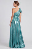 Vestido formal longo com laço metálico dourado de um ombro em linha em A, com fenda