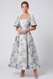 Vestido Maxi A-Line Azul Dusty Jacquard de gola quadrada floral com mangas curtas