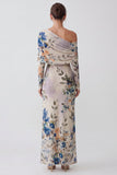 Vestido formal longo em forma de sereia floral de um ombro em marfim com mangas compridas
