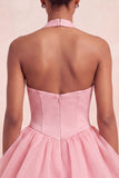 Vestido curto de regresso a casa, decote cor-de-rosa com folhos e decote halter