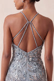 Vestido Curto de Homecoming com decote cinzento, bodycon flores e missangas, decote halter e franjas