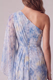 Vestido formal assimétrico com bainha e franzidos BLue florais empoeirados com flor 3D