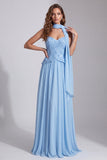 Vestido formal azul celeste sem alças de lantejoulas em linha A com cachecol no pescoço