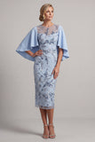 Bodycon Sky Blue Sky Bow Look Floral Mother of the Bride Dress com mangas cape