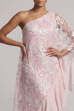 Vestido longo de mãe da noiva com lantejoulas cor-de-rosa de um ombro com folhos e contas