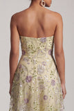 Vestido A-Line Dusty Sage Strapless Vestido Midi Floral Mãe da Noiva