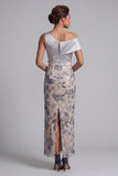 Vestido de mãe da noiva com lantejoulas bodycon cor prateado, floral de um ombro comprido com fenda