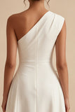 Vestido de Noivado Branco Midi de Linha A com um ombro