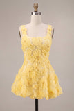 Vestido curto de regresso a casa amarelo curto de pérolas de decote quadrado em linha A com bordas