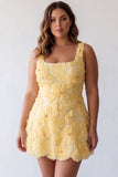 Vestido curto de regresso a casa amarelo curto de pérolas de decote quadrado em linha A com bordas