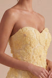 Vestido de Regresso a Casa Floral A-Line Pérolas Amarelas com Folhos