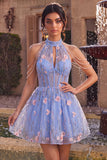 Vestido curto de regresso a casa, decote azul A-Line com decote floral com folhos florais e pérolas