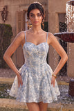 Vestido Curto de Finalistas Azul Bordado Floral A-Line com Folhos