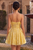 Vestido Curto de Finalistas com Bordado Floral Amarelo Linha A com Folhos
