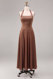 Vestido formal longo em linha A sem costas com decote de café em cetim