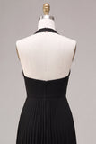 Vestido Formal Maxi Preto Preto, A-Line Halter e Decote Plissado em Chiffon