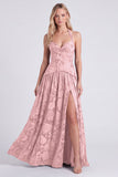Espartilho Espresso Linha A com gola halter Renda floral, renda floral para trás, vestido longo de dama de honor com fenda