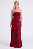 Vestido longo de dama de honor floral sem alças Sage