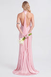Vestido longo de dama de honor em cetim com gola alta cor-de-rosa