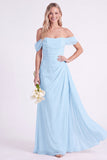 Vestido longo de dama de honor arrugado em chiffon com arnisso de narciso