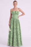 Vestido longo de dama de honor floral A-Line Espresso sem alças com folhos