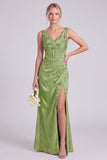 Vestido de dama de honor verde sereia, espartilho floral decote em V, franzido, longo e com fenda