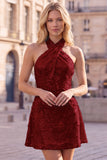 Vestido curto de regresso a casa azul com decote halter e linhas florais, com lantejoulas