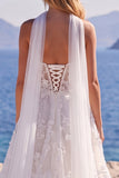 Vestido de Noiva Longo Floral com Aplicação Floral em Espartilho Branco em Tule