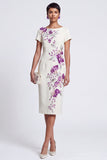 Vestido de trabalho Midi com gola branca e gola barco com bordado floral e lantejoulas midi