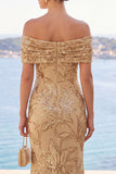 Vestido maxi de sereia bordado floral com lantejoulas douradas no ombro
