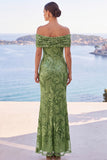 Vestido maxi de sereia bordado floral com lantejoulas douradas no ombro