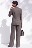 Fatos femininos de lapela Brown Peak Pinstripe com Dois Abotoamentos e Bolsos