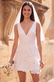 Vestido de Noiva Curto Elopement 3D com Flor 3D Branco Sheath