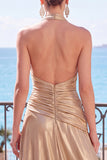Vestido formal longo de cetim em linha A metálica em linha A em linha A champanhe