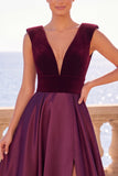 Vestido formal longo sem costas em veludo de decote em V, decote em V e fenda