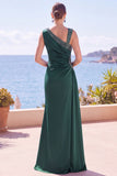 Vestido formal de sereia verde escuro com contas assimétricas e decote franzido