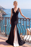 Vestido formal longo em forma de sereia preto e branco com decote em V e fenda