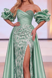 Vestido Maxi de Concurso de Beleza Verde Com Mangas Bufantes Escorregadas e Abertura Lateral