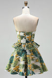 Vestido Curto de Finalistas de Finalistas Verde Floral, Sem Alças, em Linha A, com Folhos