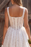 Vestido Curto de Chá de Panela Corselado Linha A, Renda Quadrada