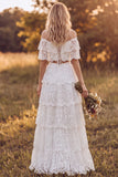 Vestido de panela de duas peças, com troços e folhos, em marfim,