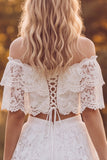 Vestido de panela de duas peças, com troços e folhos, em marfim,